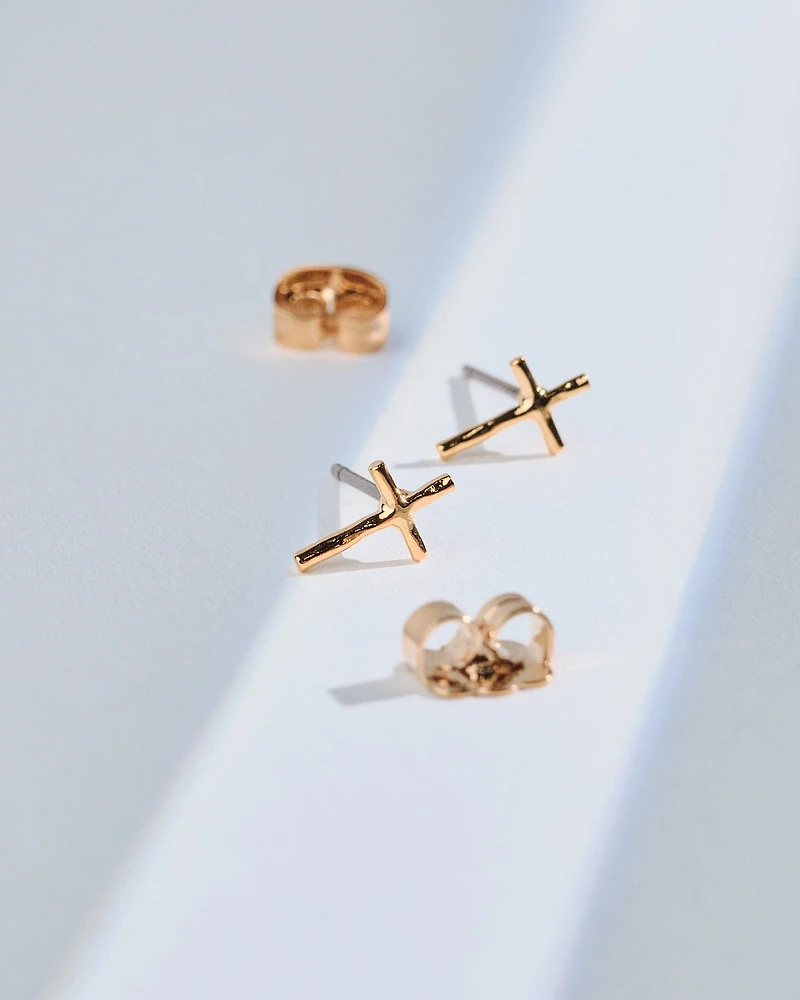 18K Plated Cruz Posts