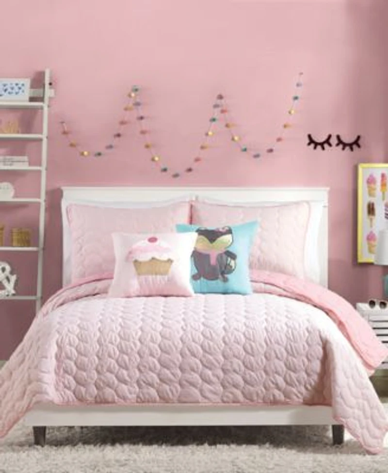 Urban Playground Helaine Quilt Sets