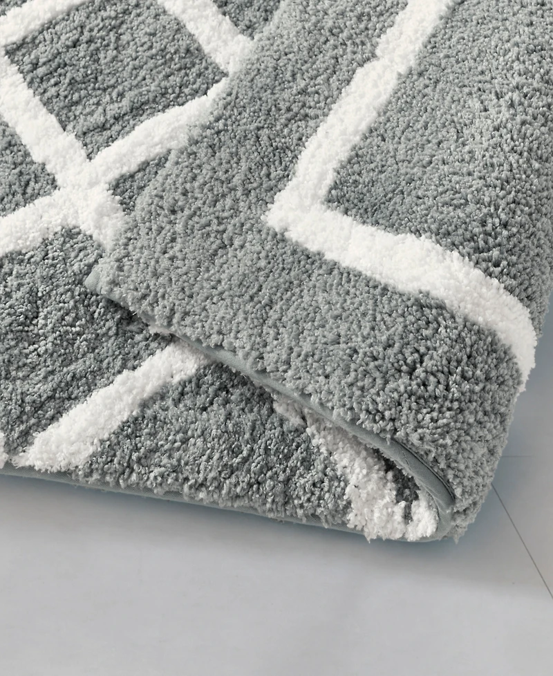 Madison Park Bittman Tufted Reversible Microfiber Bath Rug, 21" x 34"