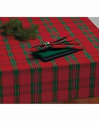 Design Imports Holiday Plaid Tablecloth 70" Round