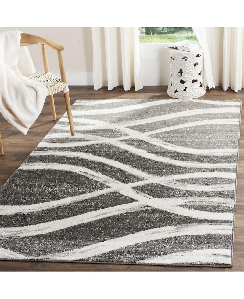 Safavieh Adirondack 125 Charcoal and Ivory 5'1" x 7'6" Area Rug