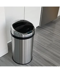 8 Gallon / 30 Liter Stainless Steel SoftStep Round Kitchen Trash Can with Odor Filter