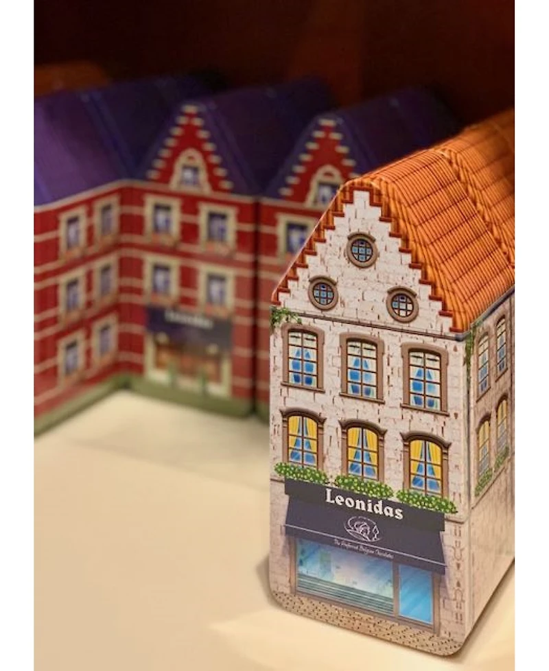 Leonidas Chocolate Belgian Tin House, 1 lbs