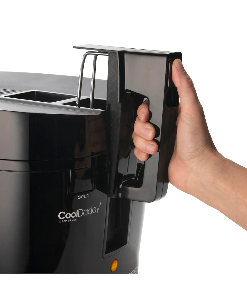 Presto CoolDaddy cool-touch deep fryer