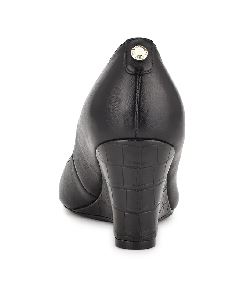 Nine West Women's Cape 9x9 Peep Toe Wedges