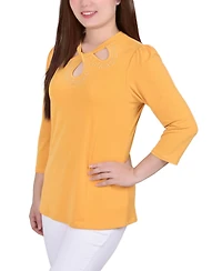 Petite 3/4 Sleeve Knit Crepe Studded Keyhole Top