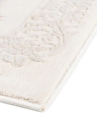 Bayshore Home Islin ISL04 5'3" x 8' Area Rug