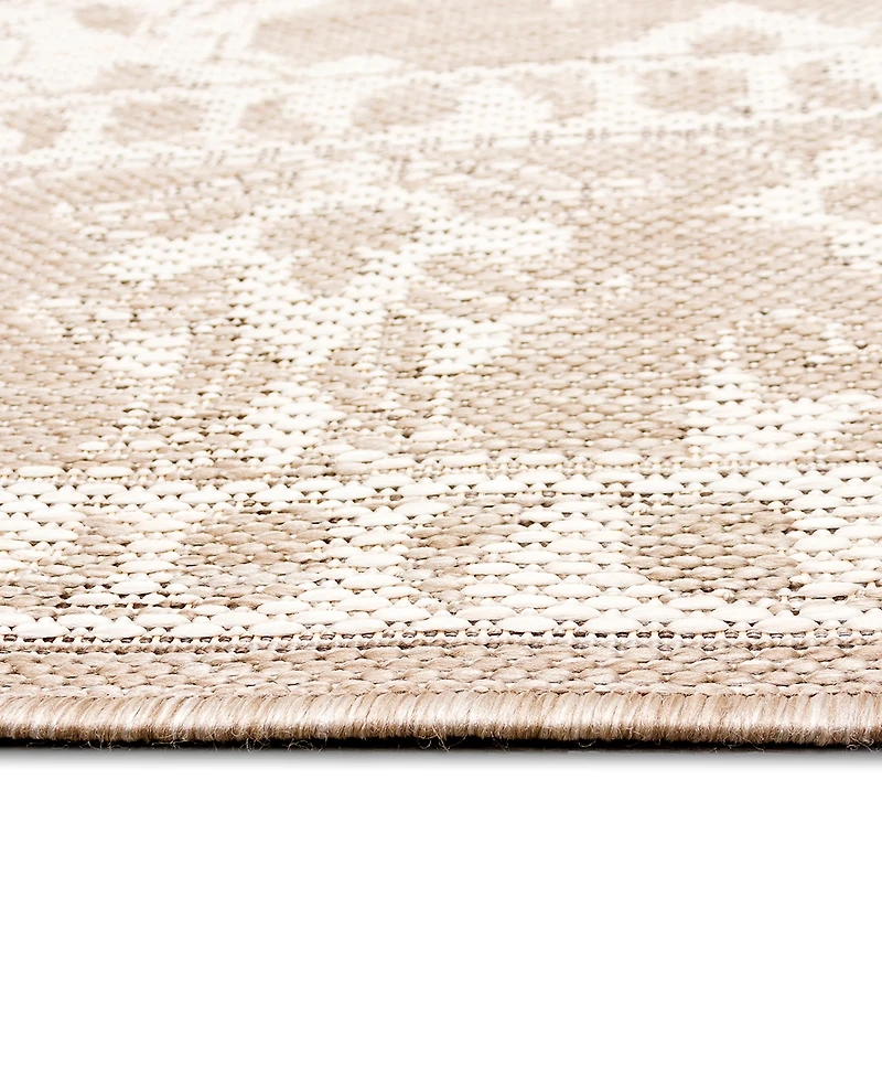 Liora Manne' Malibu Kashan 1'11" x 7'6" Runner Outdoor Area Rug