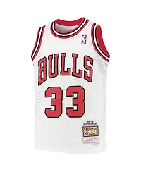 Big Boys Mitchell & Ness Scottie Pippen White Chicago Bulls 1997-98 Hardwood Classics Swingman Jersey