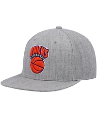 Men's Mitchell & Ness Heathered Gray New York Knicks Hardwood Classics Team 2.0 Snapback Hat
