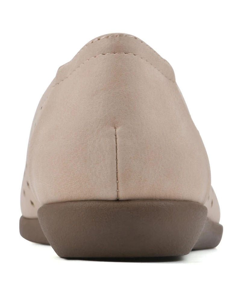 Cliffs by White Mountain Women's Melodic Comfort Flat