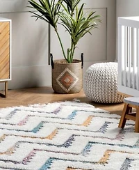 Nuloom Loft Rumi High Low Chevron Kids Tassel Area Rug