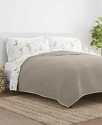 ienjoy Home Watercolor Leaves and Stripe Reversible -Pc. Lightweight Quilt Set