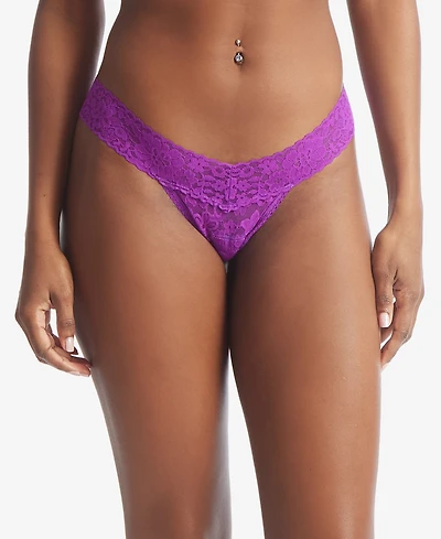 Hanky Panky Women's Daily Lace Low Rise Thong 771001