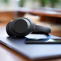 Sony Wh-1000XM4 Wireless Noise Cancelling Over-Ear Headphones
