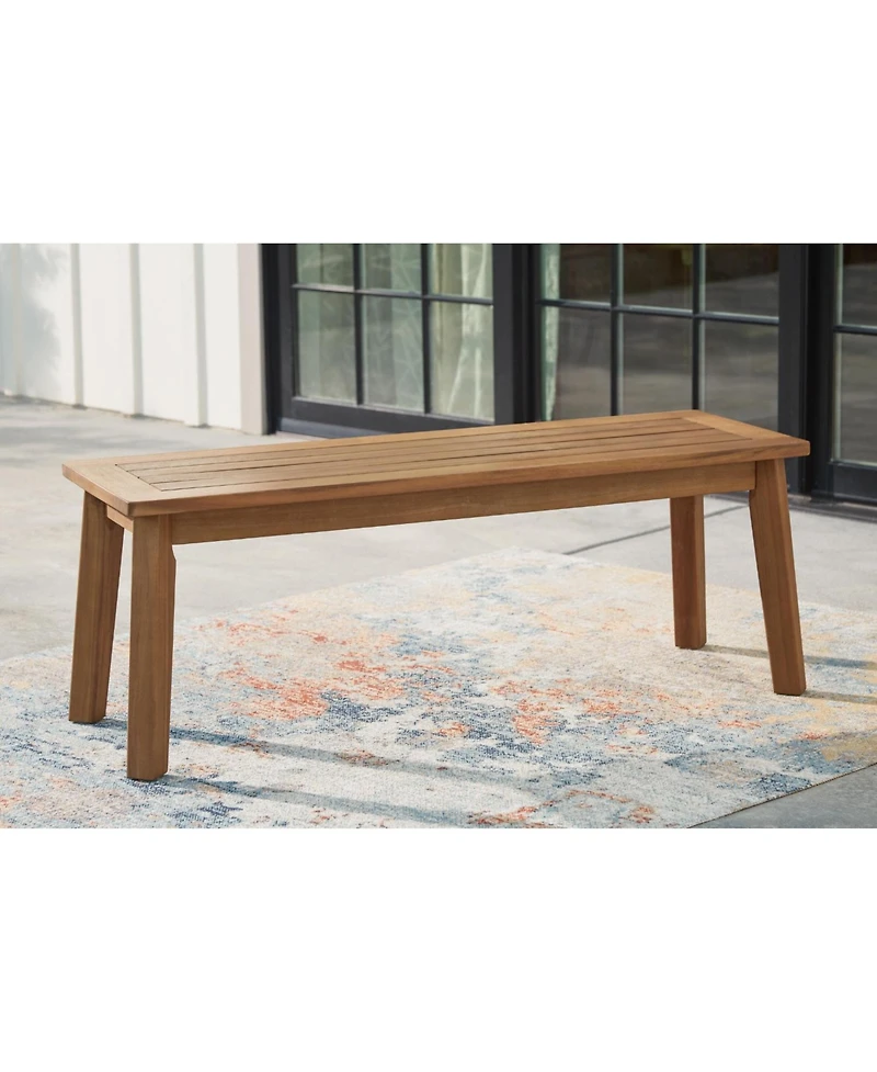 Janiyah Bench