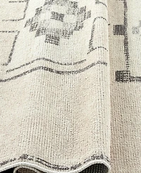 Livabliss Solana BOOC2302 2'2" x 3'9" Area Rug