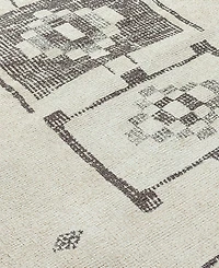 Livabliss Solana BOOC2302 6'7" x 9' Area Rug