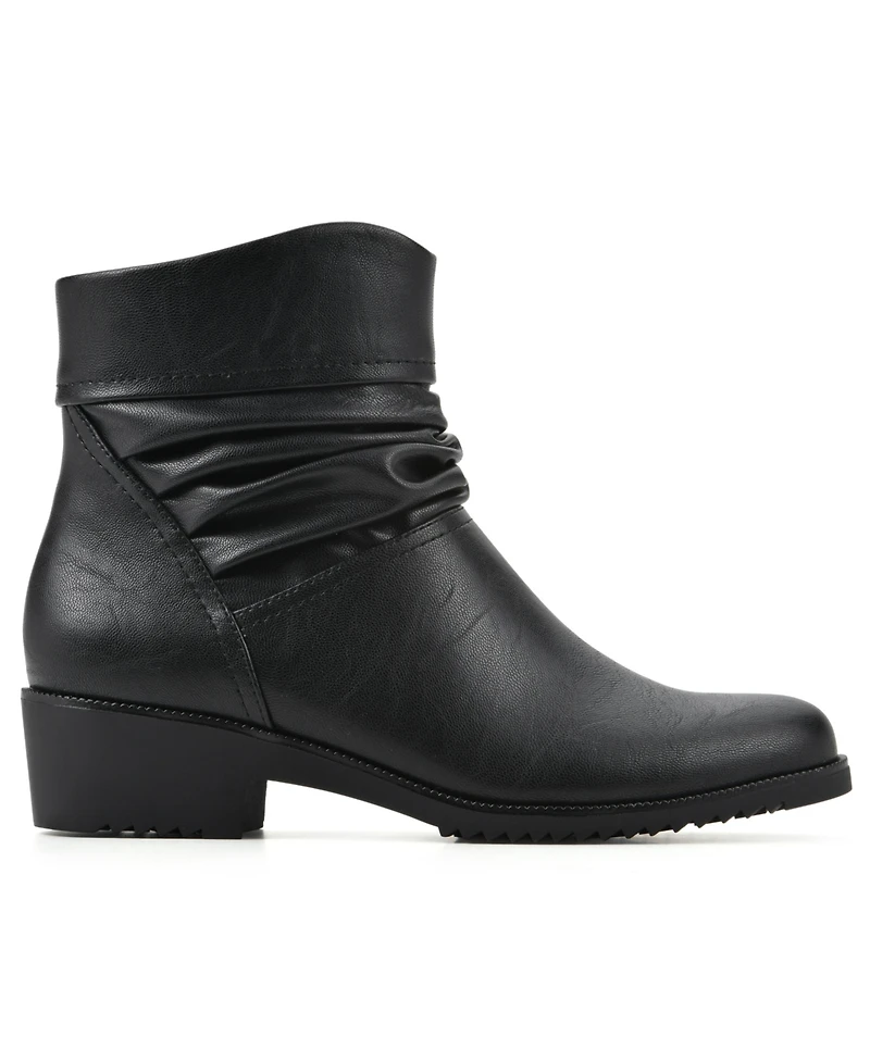 Cliffs by White Mountain Women's Durbon Ankle Boots