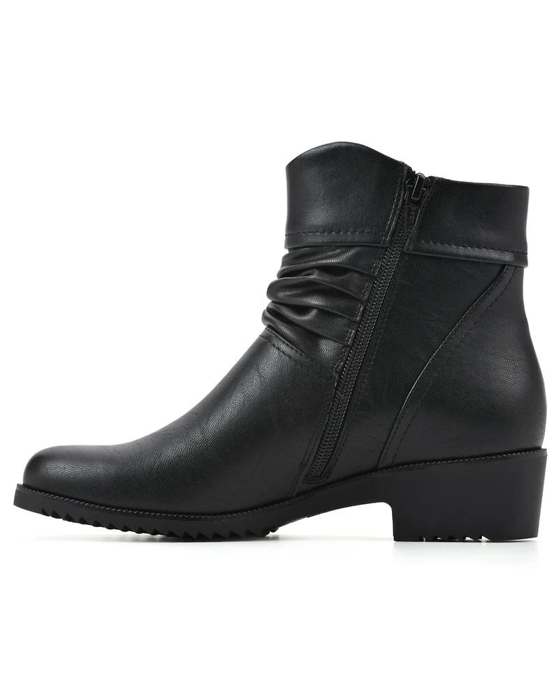 Cliffs by White Mountain Women's Durbon Ankle Boots