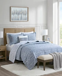 Madison Park Signature Harmony Oversized Reversible Matelasse 4 Piece Coverlet Set