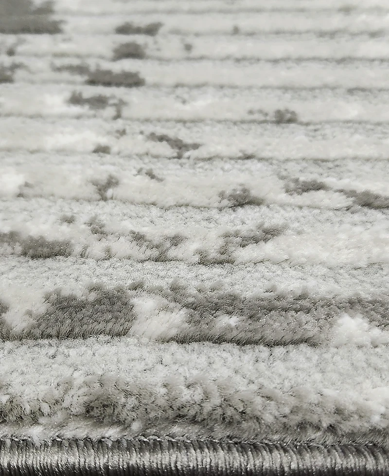 Closeout! Km Home Davide 2'2" x 7'7" Runner Area Rug