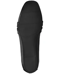 Easy Street Women's Betty Square Toe Flats