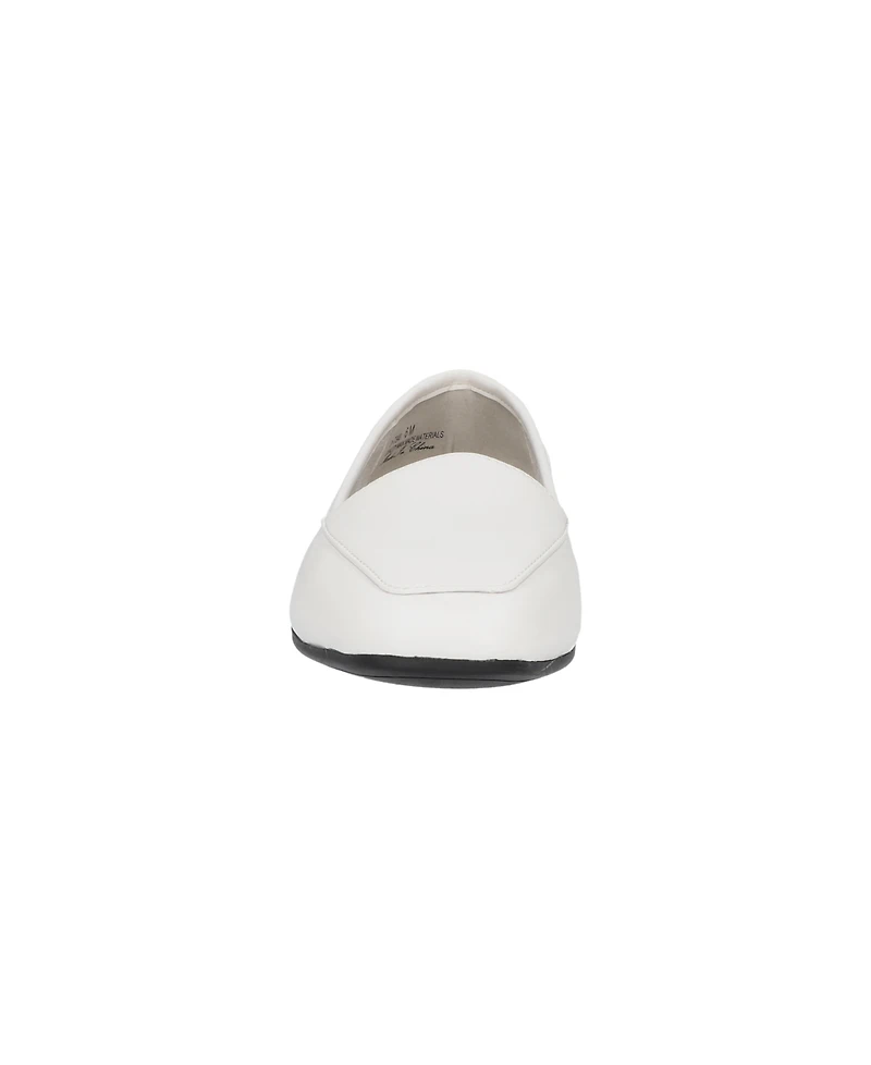 Easy Street Women's Thrill Square Toe Flats
