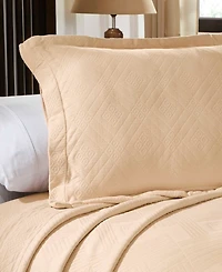 Closeout! Superior Geometric Fret Textured Jacquard Matelasse All-Season 3-Piece Bedspread Set, Full