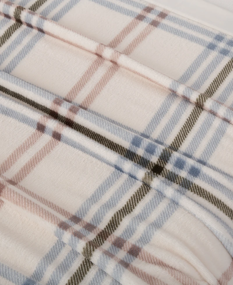 Berkshire Classic Velvety Plush Blanket, Twin