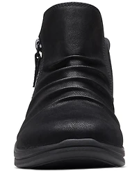 Clarks Women's Breeze Range Ruched Ankle Booties