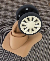 London Fog Kensington 24" Expandable Spinner