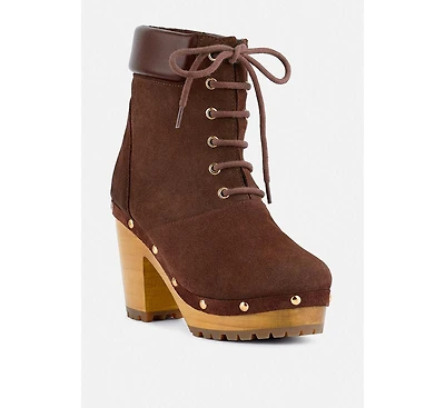 Maaya Womens Handcrafted Collared Suede Ankle Boot