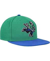 Men's Mitchell & Ness Green Vancouver Canucks Core Team Ground 2.0 Snapback Hat