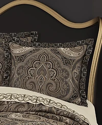 J Queen New York Cipriana 4Pc. Comforter Set