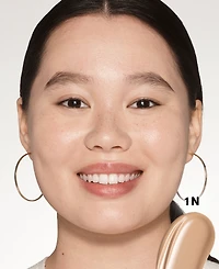 Futurist Soft Touch Brightening Skincealer Concealer with Vitamin C
