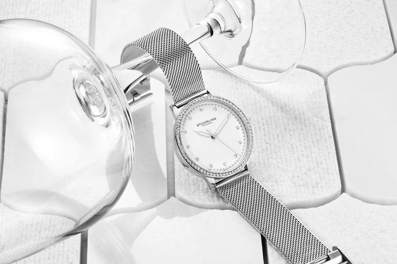 Stuhrling Women's 3904 Quartz 38mm Fashion Mesh Band Watch