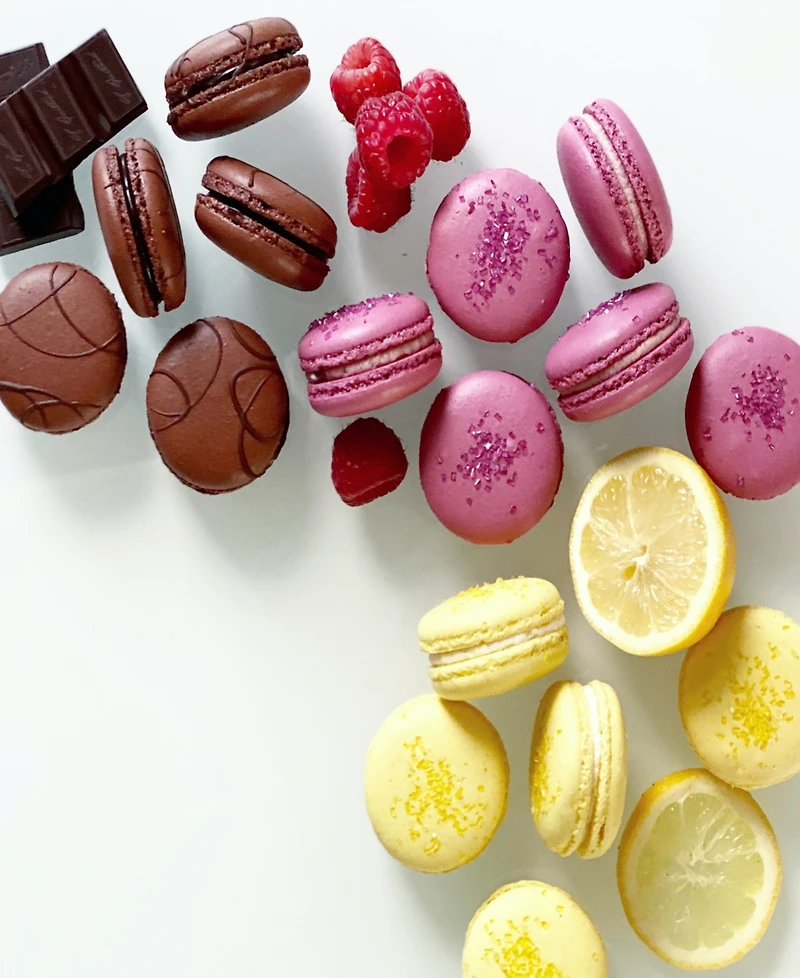 Savor Patisserie The Dairy Free Collection French Macarons, 15 Count Box