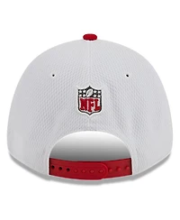 Men's New Era White, Red Tampa Bay Buccaneers 2023 Sideline 9FORTY Adjustable Hat