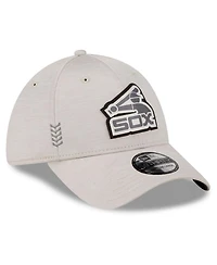 Men's New Era Cream Chicago White Sox 2024 Clubhouse 39THIRTY Flex Fit Hat