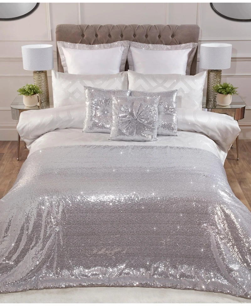 By Caprice Home Harlow Metallic Jacquard Duvet Cover Set With Matching Pillow Cases king