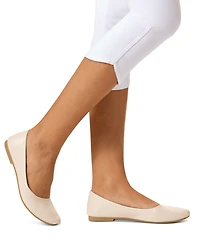 Hue Women's Game Changing Tulip-Hem Denim Capri Leggings