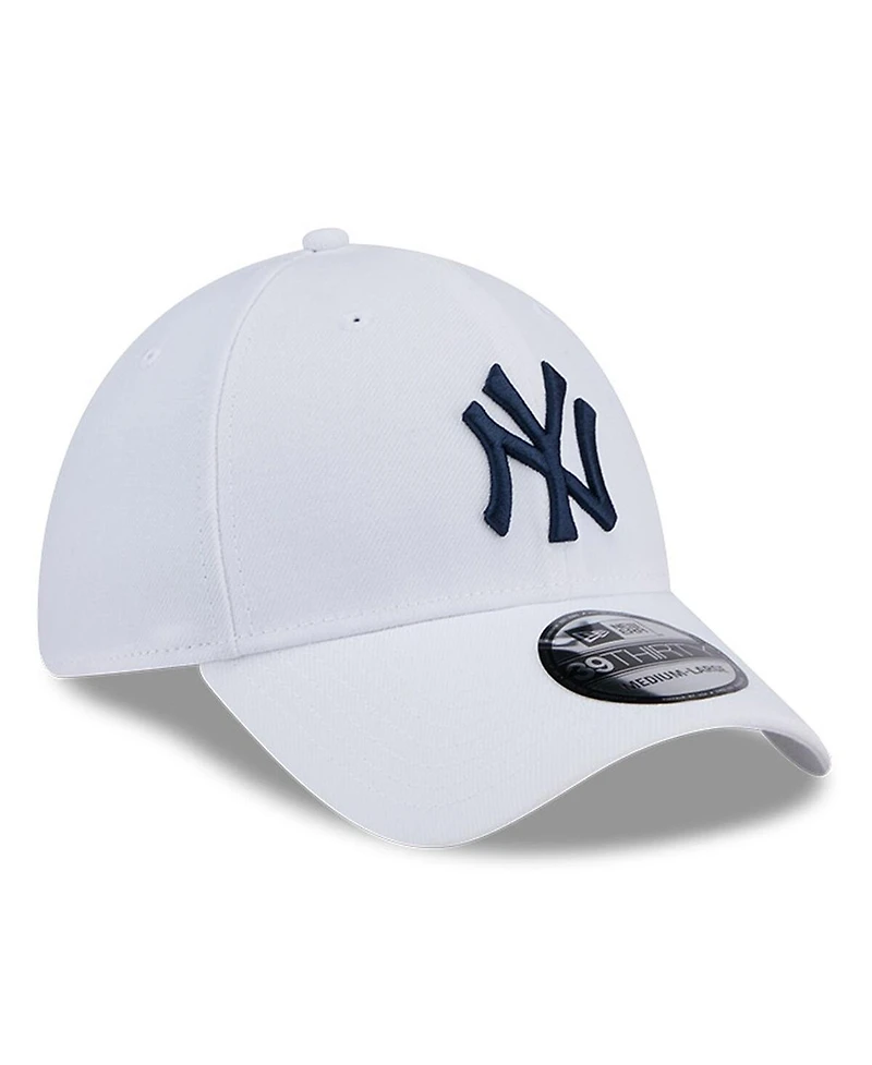 New Era Men's White New York Yankees Evergreen 39Thirty Flex Hat