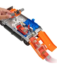 Matchbox Action Driver Tow & Repair Truck with 1:64 Scale Car