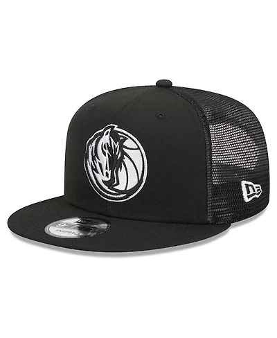 New Era Men's Black Dallas Mavericks Evergreen 9FIFTY Trucker Snapback Hat