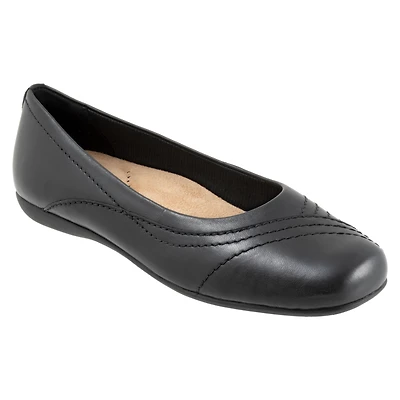 Trotters Sasha Flat