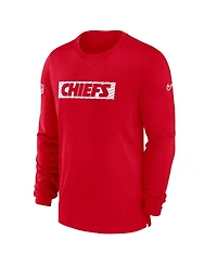 Nike Men's Red Kansas City Chiefs Sideline Player Performance Long Sleeve T-Shirt