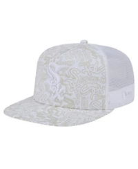 New Era Men's White Chicago White Sox Logo Dunes A-Frame Trucker 9FIFTY Snapback Hat