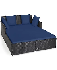 Skonyon Spacious Outdoor Rattan Daybed with Upholstered Cushions and Pillows