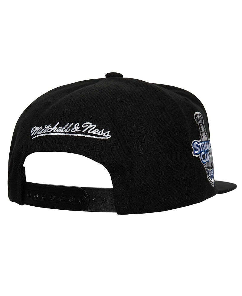 Mitchell & Ness Men's Black Detroit Red Wings Core Top Spot Snapback Hat